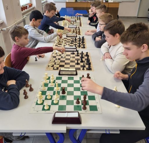 170 turnira u šahu održano je u 27. sezoni Igara